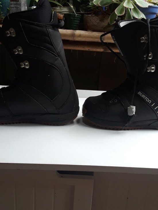 Burton Freestyle FLEX 1 Snowboard Boots - Men\'s Size 9.5 - Black main image 5